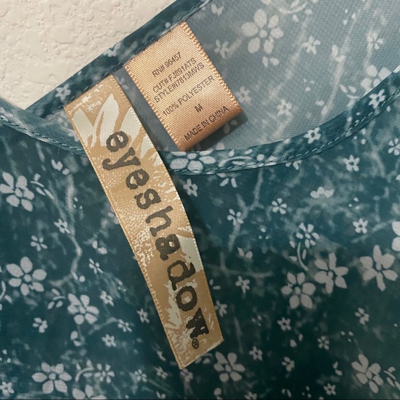 NWT Eyeshadow Blue Floral Sheer Blouse - Picture 4 of 6